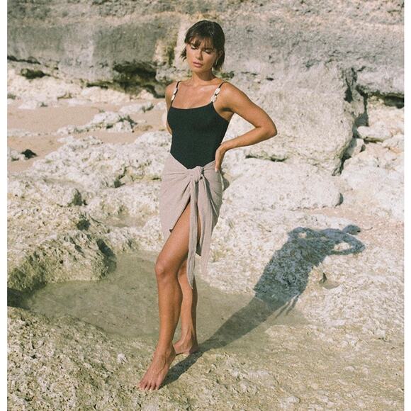 PHIE COLLECTION The Verano Short Sarong Womens Medium Black Beachwear Wrap Skirt - Picture 4 of 15